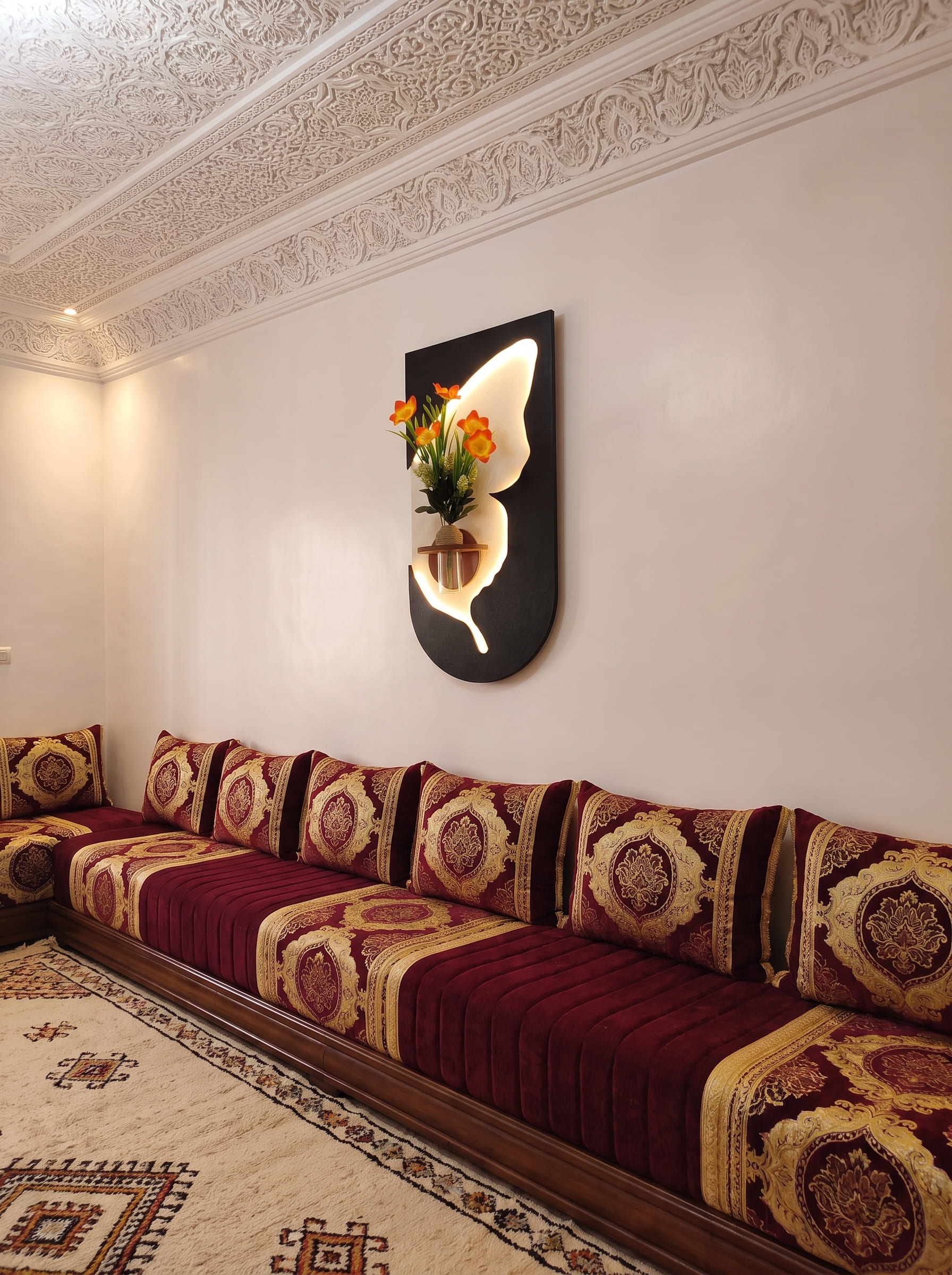 Décoration Murale LED Papillon avec Vase et Étagère - الصورة 4