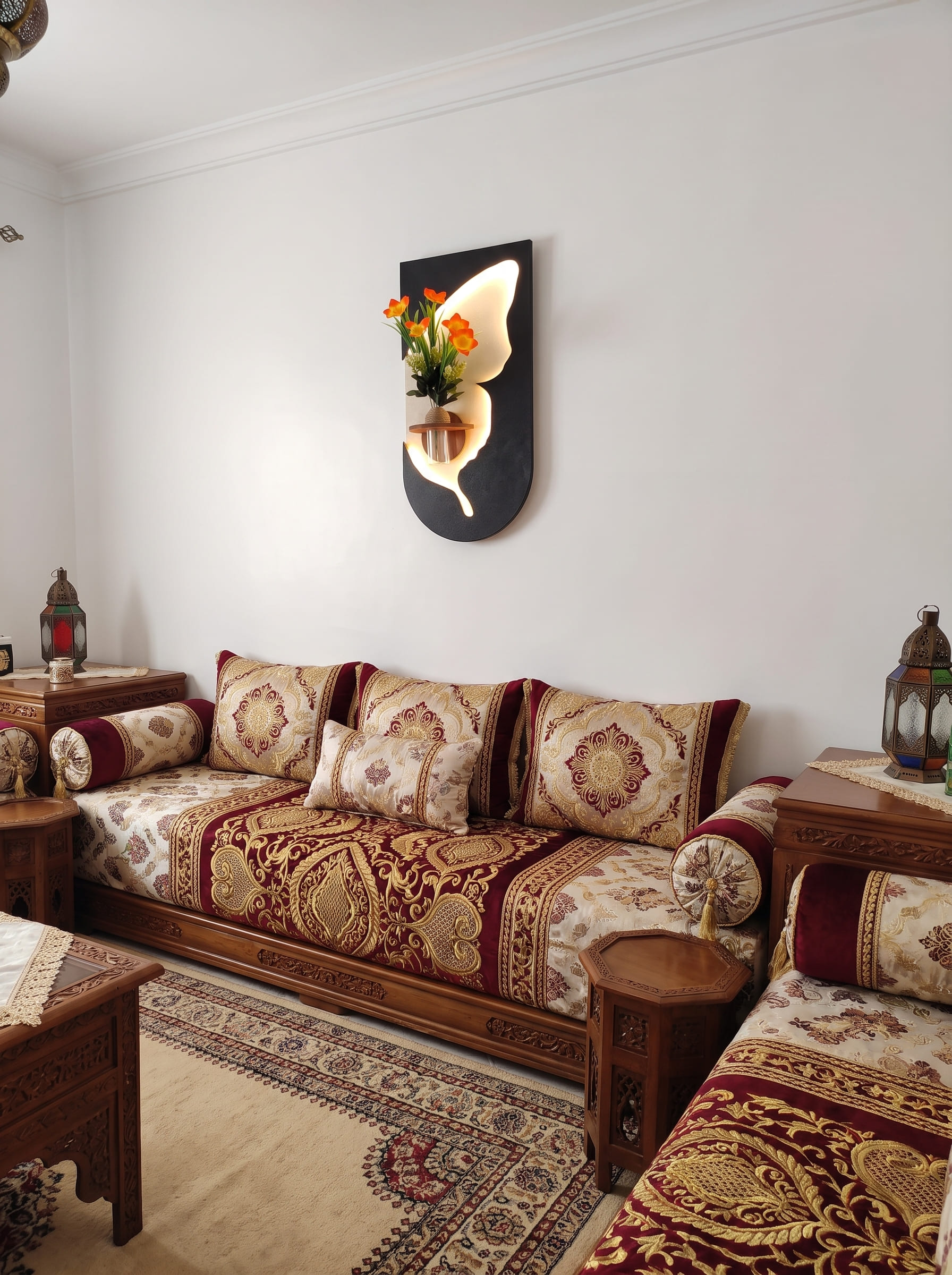 Décoration Murale LED Papillon avec Vase et Étagère - الصورة 3