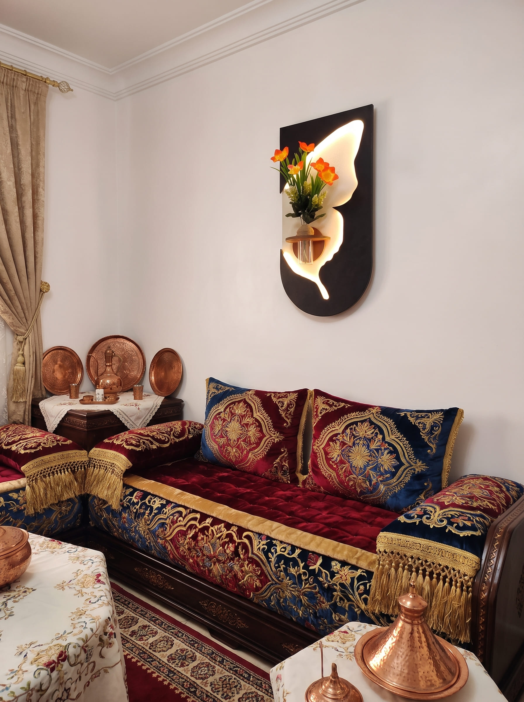 Décoration Murale LED Papillon avec Vase et Étagère - الصورة 7